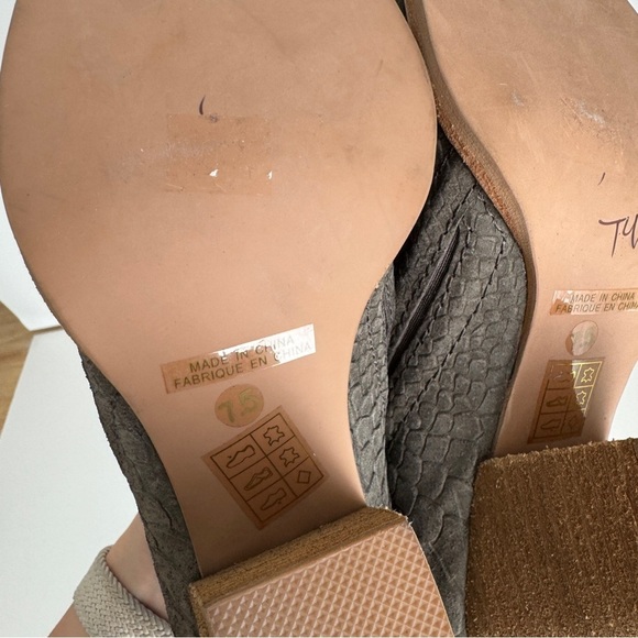 Jeffrey Campbell womens gray suede croc embossed Rosalee booties size 7.5 - Picture 3 of 9